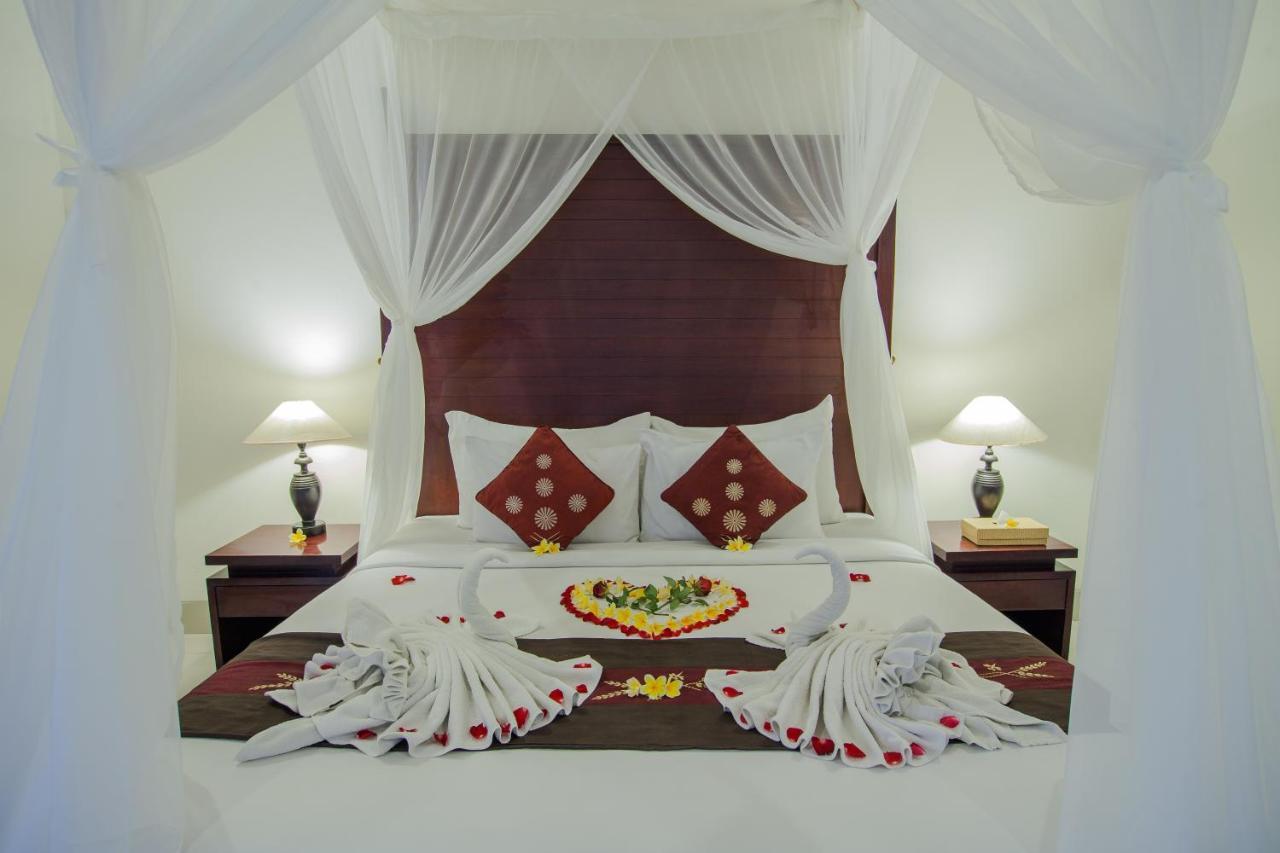 The Cory Villa By Prasi Mas  ภายนอก รูปภาพ